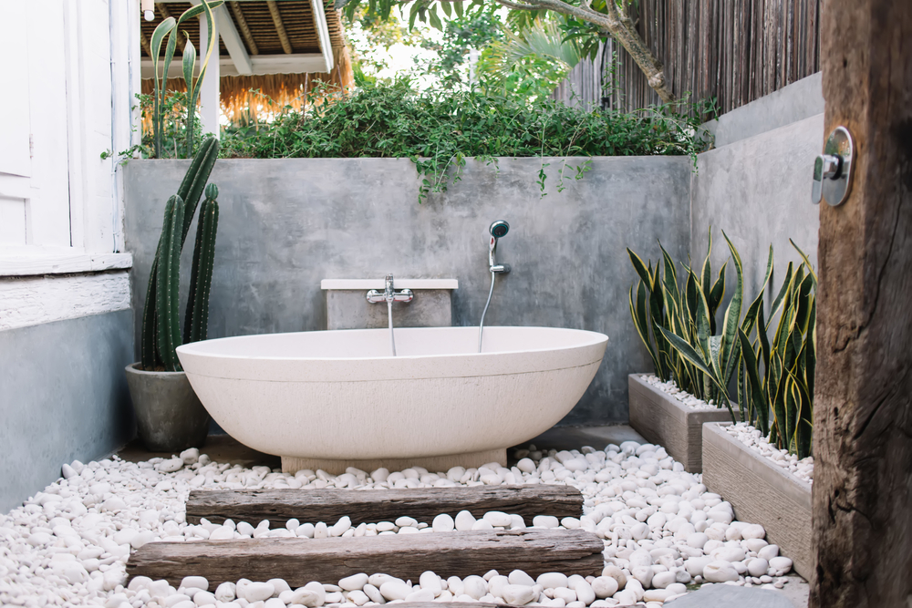 Outdoor Bathroom Ideas for the Patio and Pool